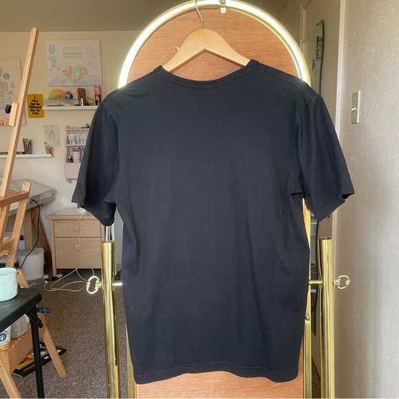 KAWS Original Fake Shirt - Picture 2 of 5